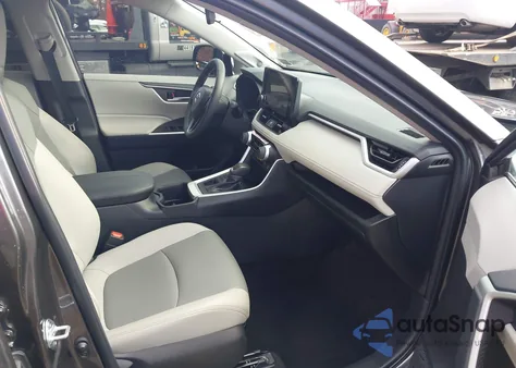 2024 Toyota Rav4 Xle Premium из США, поврежденный, VIN 2T3A1RFV2RC488449